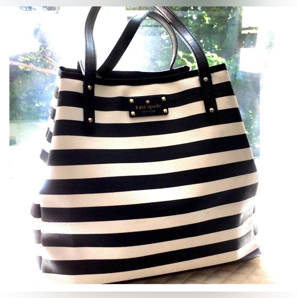❌SALE❌Kate Spade LARGE Kennywood tote. 💫 NEW💫NWT💫